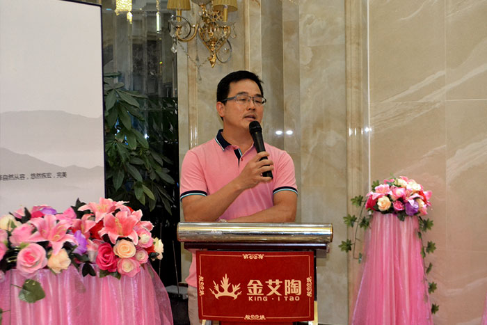 嫩草蜜桃在线视频陶喜迎三周年庆，感恩同行