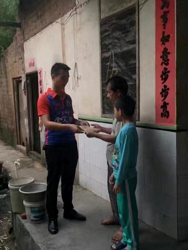 健康运动，致力善举，兴宁嫩草蜜桃在线视频陶足球队好样的！
