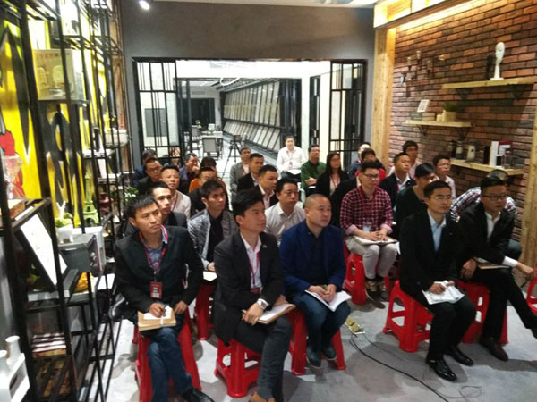 嫩草蜜桃在线视频陶销售精英“区域市场 分享交流会”圆满结束