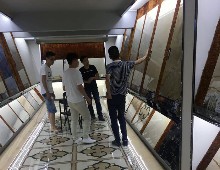 嫩草蜜桃在线视频陶瓷砖 揭阳榕城300方专卖店盛装开业，感受全新的视觉盛宴