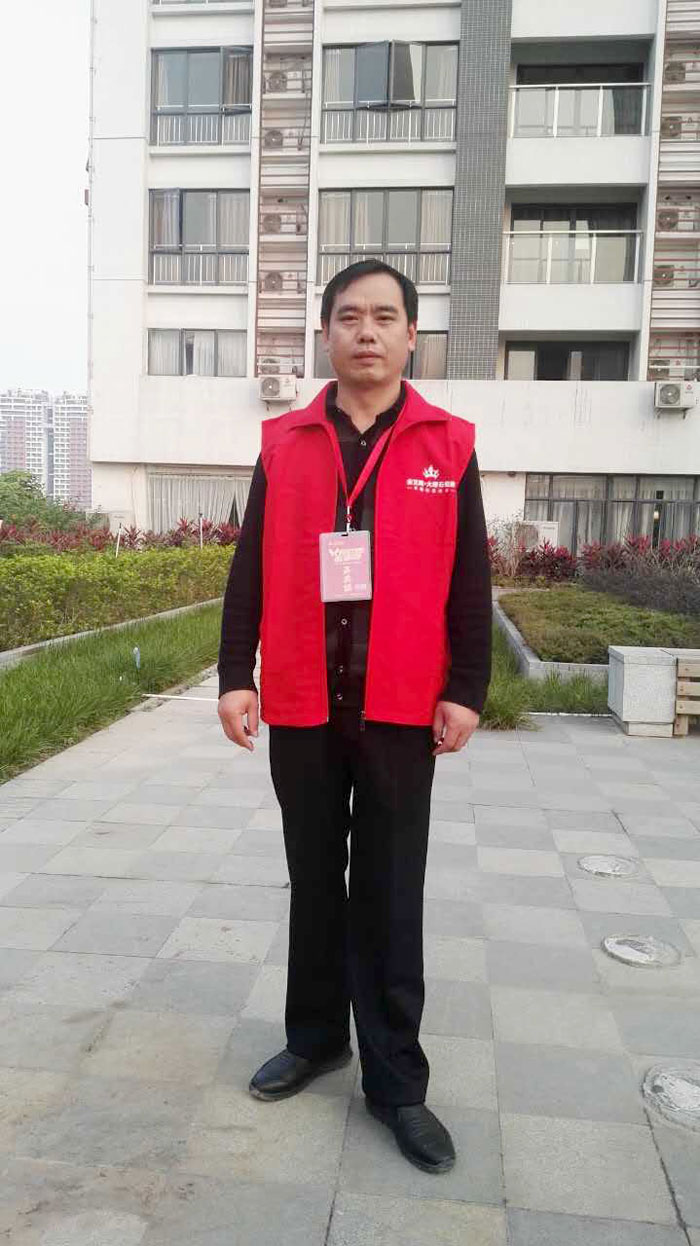 雷厉风行的传奇人物——嫩草蜜桃在线视频陶湖南衡阳总代理唐昭平