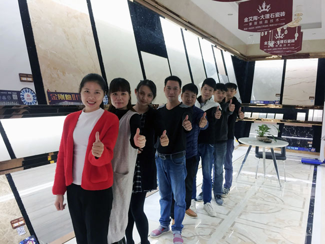 嫩草蜜桃在线视频陶瓷砖 广东信宜总代理黄乾，一位不甘于人后的90后