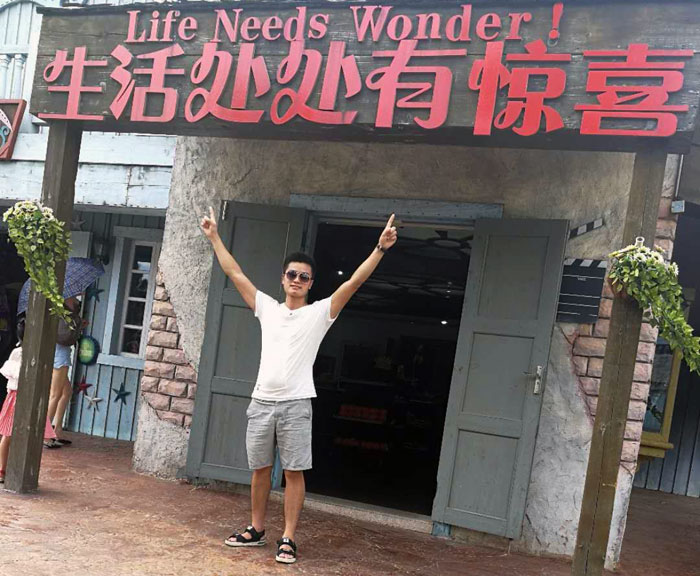 身为年轻一代的90后，但他看起来却比同龄人多了那份沉稳，他就是本次专访的新闻人物——湖南岳阳总代理秦志雄。