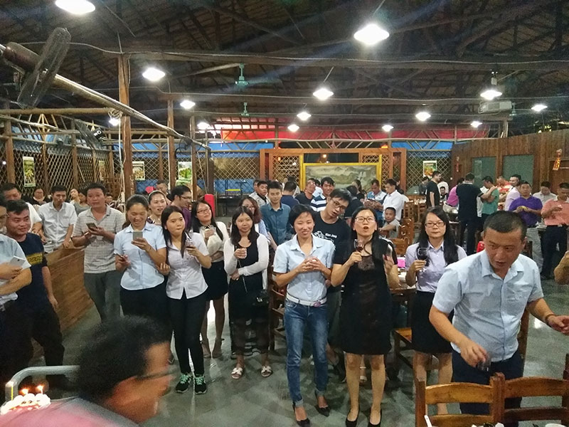 嫩草蜜桃在线视频陶喜迎三周年庆，感恩同行