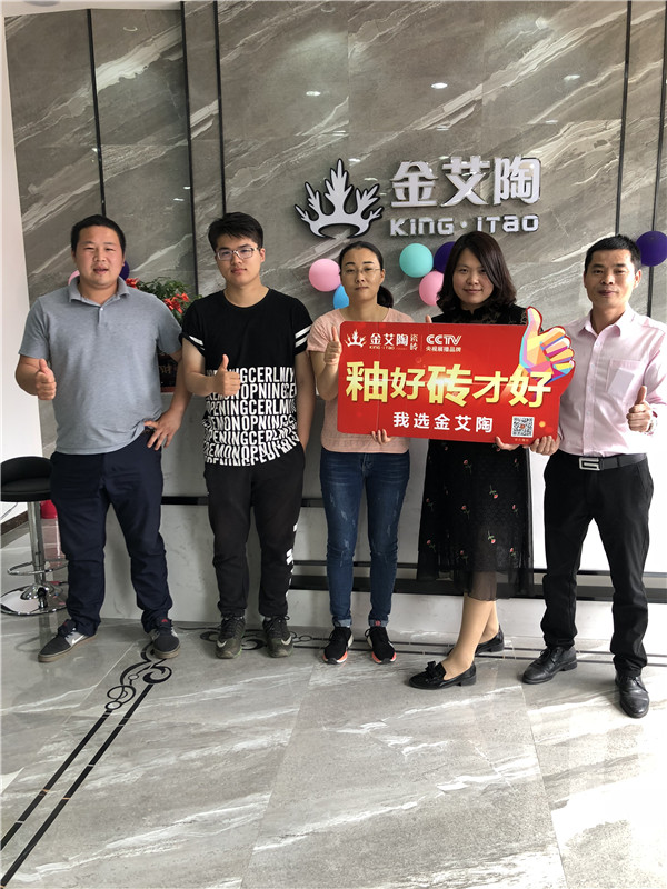 嫩草蜜桃在线视频陶江苏江阴青春馆