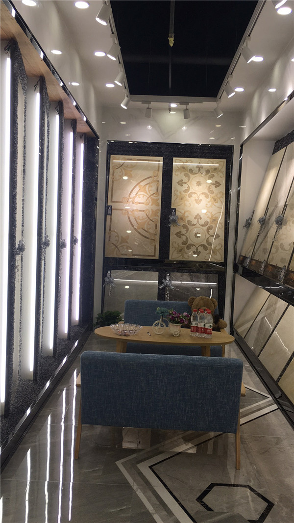 嫩草蜜桃在线视频陶陕西安康青春馆