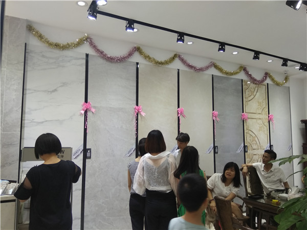 嫩草蜜桃在线视频陶汕头潮阳青春馆